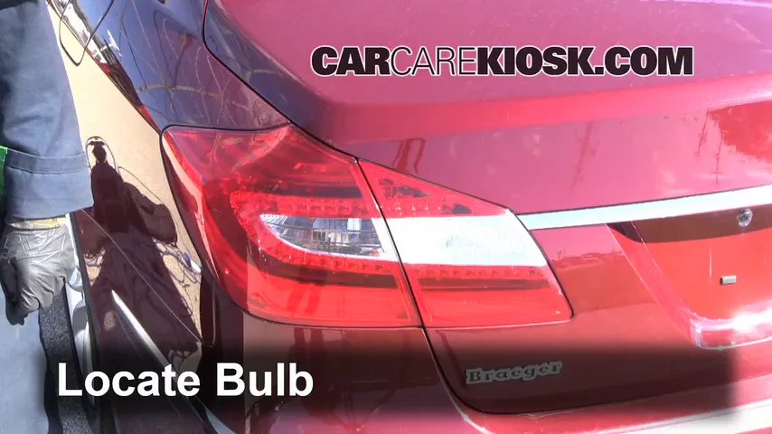 2013 Hyundai Genesis 3.8 3.8L V6 Lights Turn Signal - Rear (replace bulb)